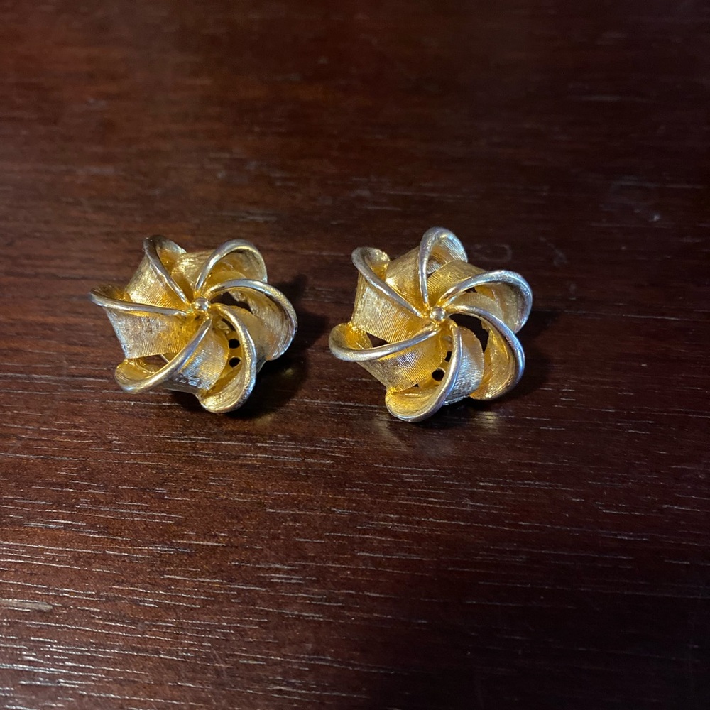 Vintage Clip on Earings